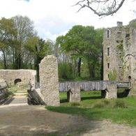 les ruine médiévales de ranrouet - Camping Les Parcs
